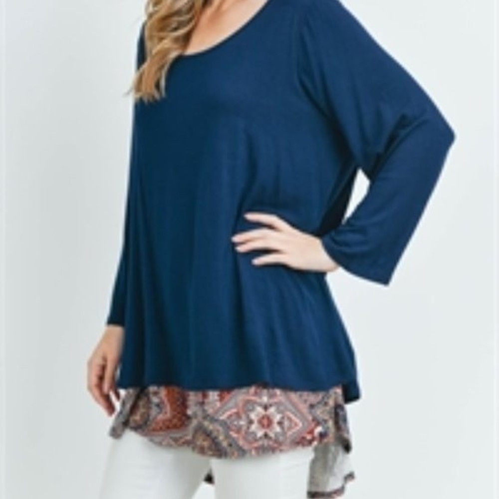 AVENUE Lagan Style
 (3XL 26/28) Cozycore Zip Back Navy Tribal Print Tunic